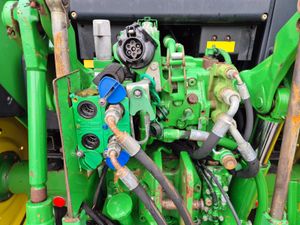 John Deere 6330 2009 - Image 4