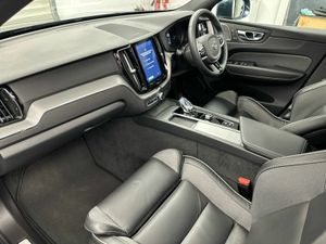 Volvo XC60 T6 PLUS BRIGHT *FREE HAMPER* €165 P/W O - Image 4