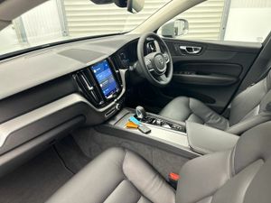 Volvo XC60 B4 CORE DIESEL *FREE HAMPER* €165 P/W - Image 4