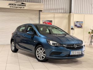 Opel Astra 2017 1.4 petrol - Image 2