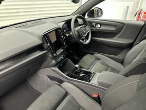 Volvo EX40 PLUS LONG RANGE *569KMS RANGE* €115 P/W - Image 4