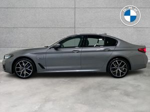 BMW 5-Series 530e M Sport Saloon - Image 4