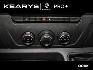 Renault Master LM35 Blue dCi 135 Business, INC VAT - Image 4