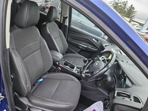 Ford Kuga Titanium 2.0tdci 150PS 4WD 4DR - Image 4