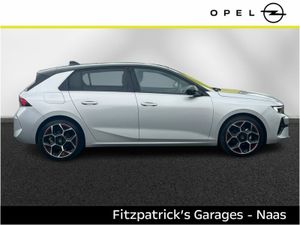 Opel Astra GS 1.2 Turbo Auto with 3.9% Finance Ava - Image 4
