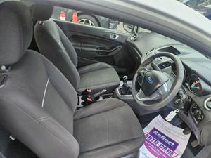 Ford Fiesta 1.25 Style 60BHP 3DR - Image 3