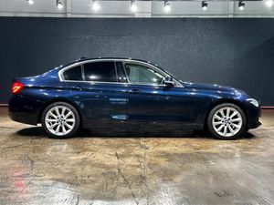 BMW 3-Series 330E HYBRID AUTOMATIC 2.0L - FULL CRE - Image 3