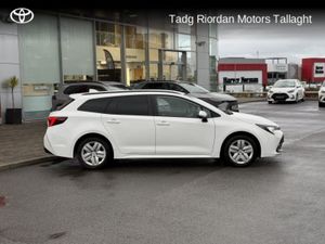 Toyota Corolla HYBRID VAN - Image 3