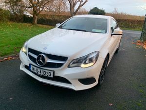 Mercedes-Benz E-Class E220 Coupe - Image 4