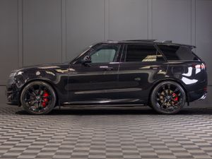 2023 Range Rover Sport P440e Dynamic *Pan Roof - Image 3