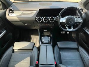 Mercedes-Benz GLA 250e EXCLUSIVE EDITION AMG - Image 2