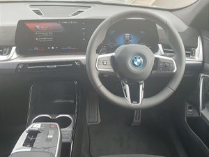 BMW iX2 Edrive20 M Sport - Image 4