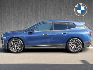 BMW IX Xdrive40 Sport - Image 4