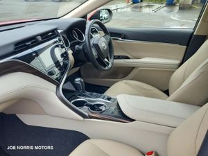 Toyota Camry 2.5 HYBRID G LEATHER PACKAGE AUTO - Image 4