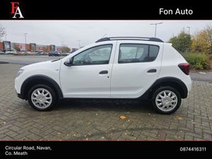 Dacia Sandero Stepway 1.0 PETROL ESSENT  MODEL** N - Image 4