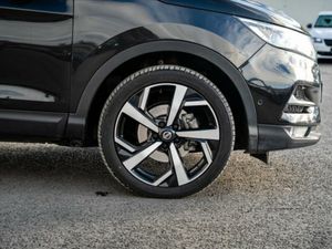Nissan Qashqai Tekna 115PS 5DR - Image 3