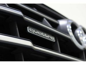 Audi Q5 55 2.0TFSIe S Line Comp 55 #74 - Image 4