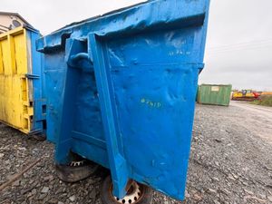 HOOK LOADER SKIP BIN ROLL ON ....# 741 P - Image 3