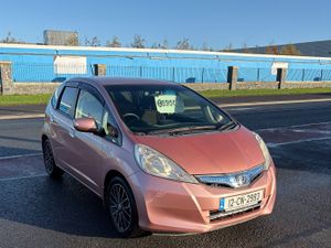 2012 Honda Fit (Jazz) 1.3 Hybrid Automatic - Image 2