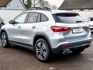Mercedes-Benz GLA 180d Progressive Night Pack Auto - Image 2