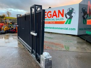 SLIDING GATE. - Image 3