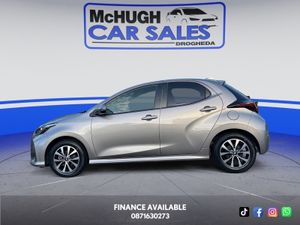 2021 Toyota Yaris 1.5 Petrol Hybrid Automatic Luna - Image 4