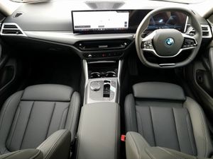 BMW i4 eDrive35 Sport - Image 4