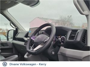 Volkswagen Crafter Highline 35 MWB 177BHP Auto - Image 4