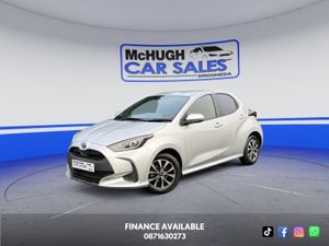 2021 Toyota Yaris 1.5 Petrol Hybrid Automatic - Image 3