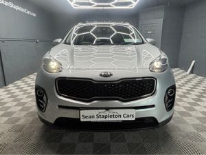 Kia Sportage 1.7 PLATINUM 5DR - Image 4
