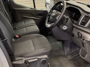 Ford Transit 350 FWD 2.0 EBL 165L3 H2 LIMITED ED - Image 4