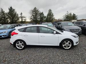 Ford Focus ZETEC 1.5TD 95PS 6SPD 4DR - Image 4