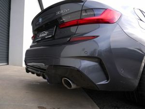 BMW 3-Series 330E M SPORT - Image 3