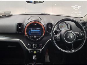 MINI COUNTRYMAN Cooper S E All4 - Image 4