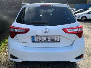 TOYOTA VITZ 1.3 AUTO 5DR - Image 4