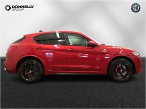 Alfa Romeo Stelvio Estate Quadrifoglio - Image 3