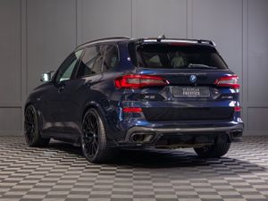 2022 BMW X5 X-Drive 45e M-Sport - Image 4