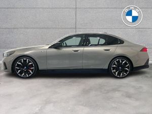 BMW i5 M60 Saloon - Image 4