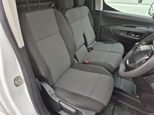 PEUGEOT PARTNER PRO + INCLUDES VAT - Image 4