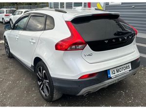 Volvo V40 2.0L Diesel Automatic Diesel Low Mileage - Image 4