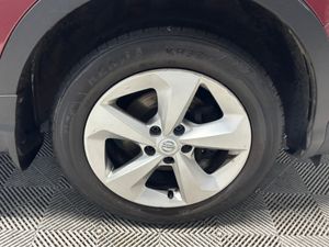 Nissan Qashqai 1.5 SV 18 4DR - Image 4