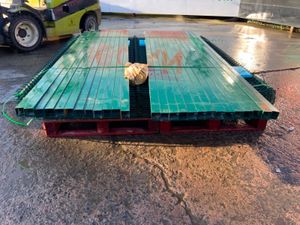 V MESH FENCING PANELS & POSTS..485. - Image 3