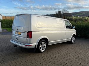 2021 Volkswagen Transporter Highline DSG 204Bhp - Image 4