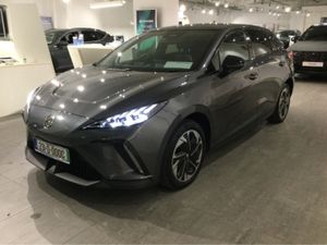 MG 4 TROPHY 64kW ** Long Range ** - Image 4