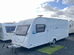 2018 Elddis 4 Berth Fixed Island Bed Caravan - Image 3