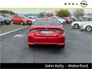 Toyota Corolla 1.8 Hybrid Luna Saloon - Image 4