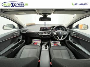 BMW 1-Series 2.0 D Automatic, Reversing camera - Image 2