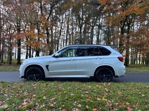 BMW X5 2016 Pearl White - Image 4