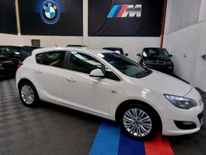 OPEL ASTRA 1,6 CDTI EXITE (VERY LOW MILES} - Image 2