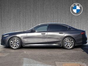 BMW i5 Edrive40 M Sport Saloon - Image 4
